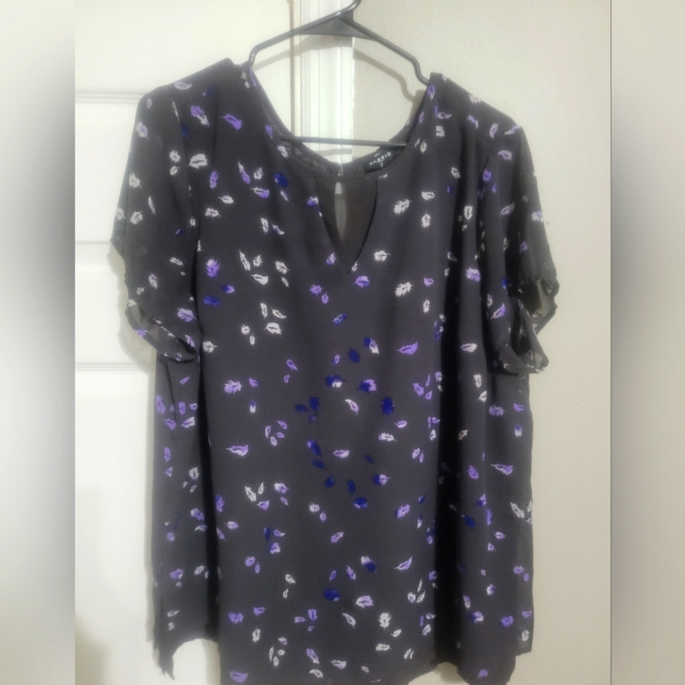Torrid floral top